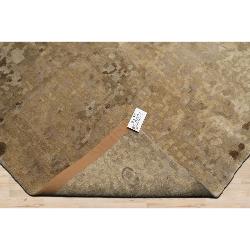 6x7'10'' Hand Knotted Wool & Silk Beige Tibetan Modern & Contemporary Rug - 6' x 7' 10''