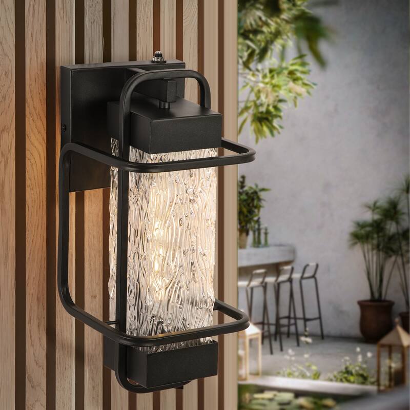 Outdoor Metal Wall Light with Dusk to Dawn