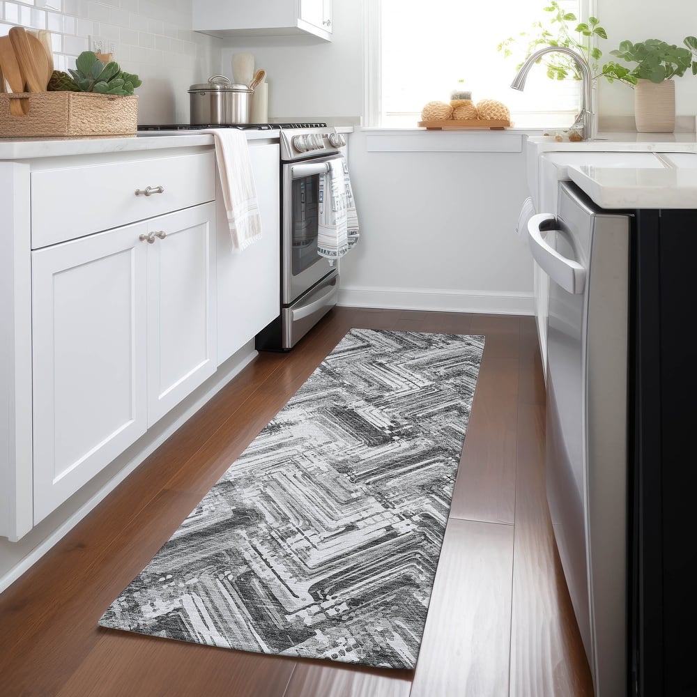 Machine Washable Indoor/ Outdoor Chantille Modern Chevron Rug