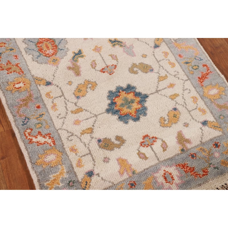 All-Over Floral Ivory Oushak Indian Foyer Rug Hand-Knotted Wool Carpet - 2'6"x 5'9"
