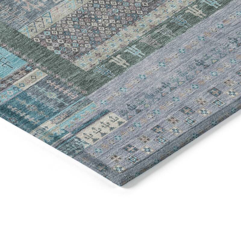 Machine Washable Indoor/Outdoor Global Kilim Chantille Rug