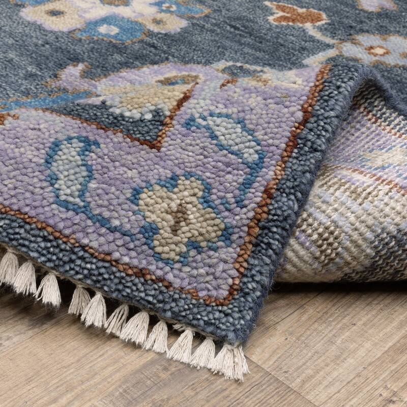 Maylin Traditional Oriental Light Blue/ Blue Area Rug
