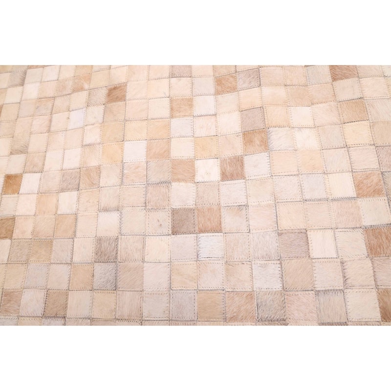 ECARPETGALLERY Handmade Cowhide Patchwork Beige Leather Rug - 5'1 x 5'1