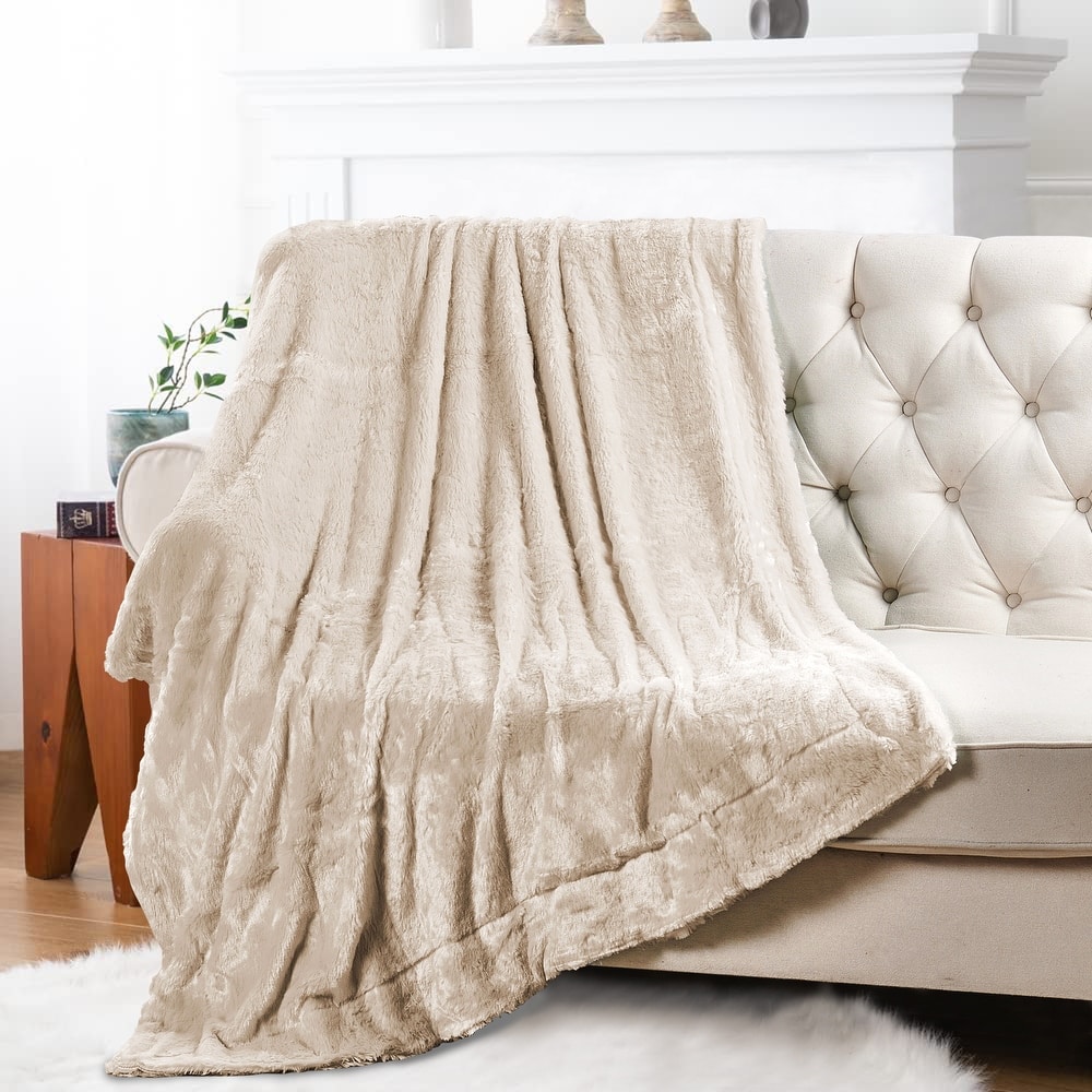 Belardo FauxFur Throw
