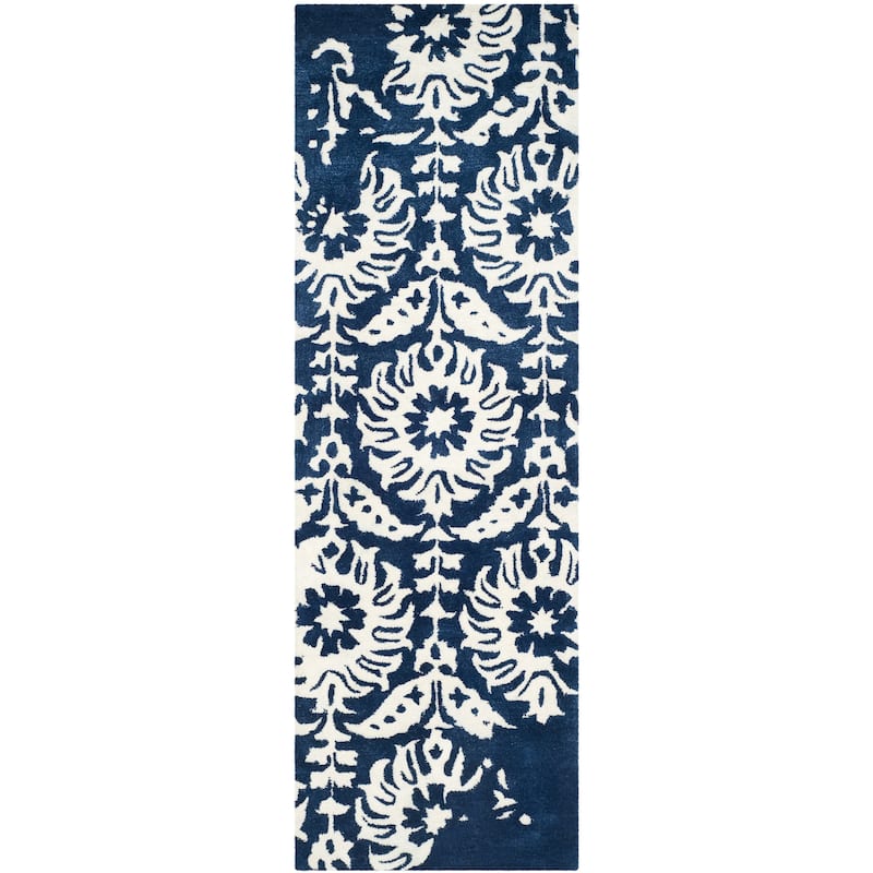 SAFAVIEH Handmade Bella Tineke Modern Floral Wool Rug