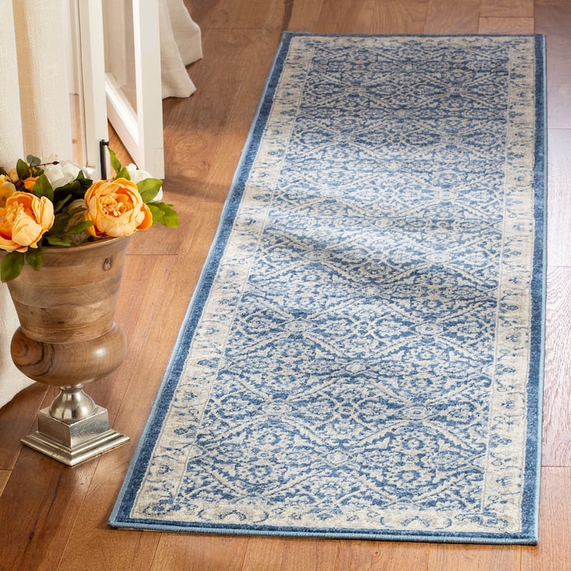 SAFAVIEH Brentwood Bibiñe Traditional Oriental Rug - 2' x 18' Runner - Navy/Creme