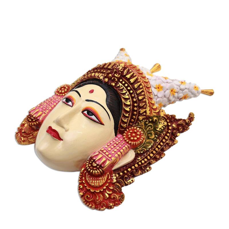 Handmade Tapel Kraton Wood wall sculpture (Indonesia)