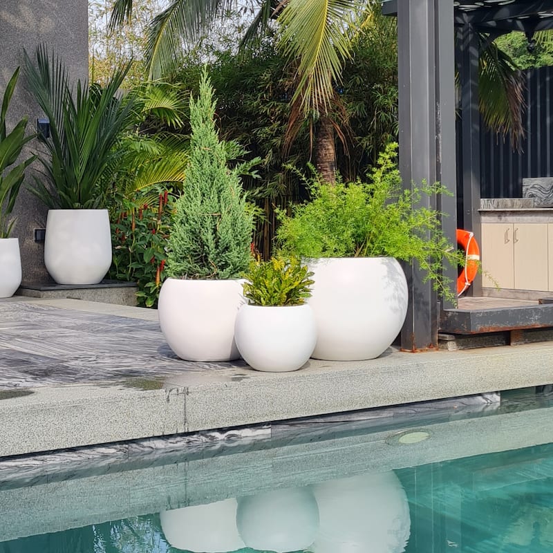 DreamPatio Riverside Fiberstone Composite Ball Planter for Indoor/Outdoor - Smooth Automotive 2K Coating