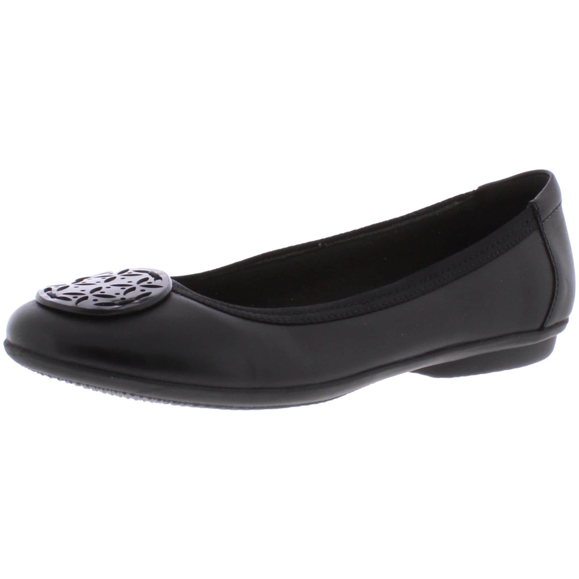 clarks pointed toe flats
