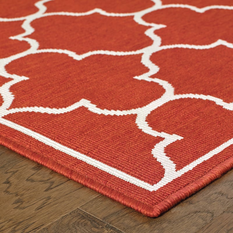 Vista Home Martinique Off-White/Brick Red Lattice Indoor/Outdoor Rug. - 2'3" x 7'6" Runner