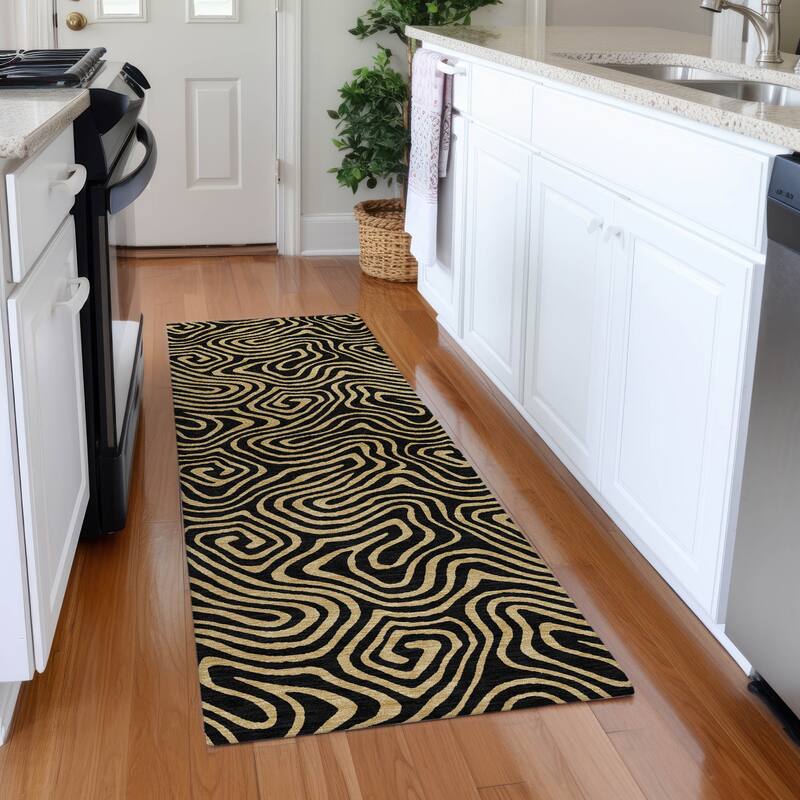 Premium Washable Super Soft Modern Maze Mayfield Rug - Black - 2'3" x 7'6"