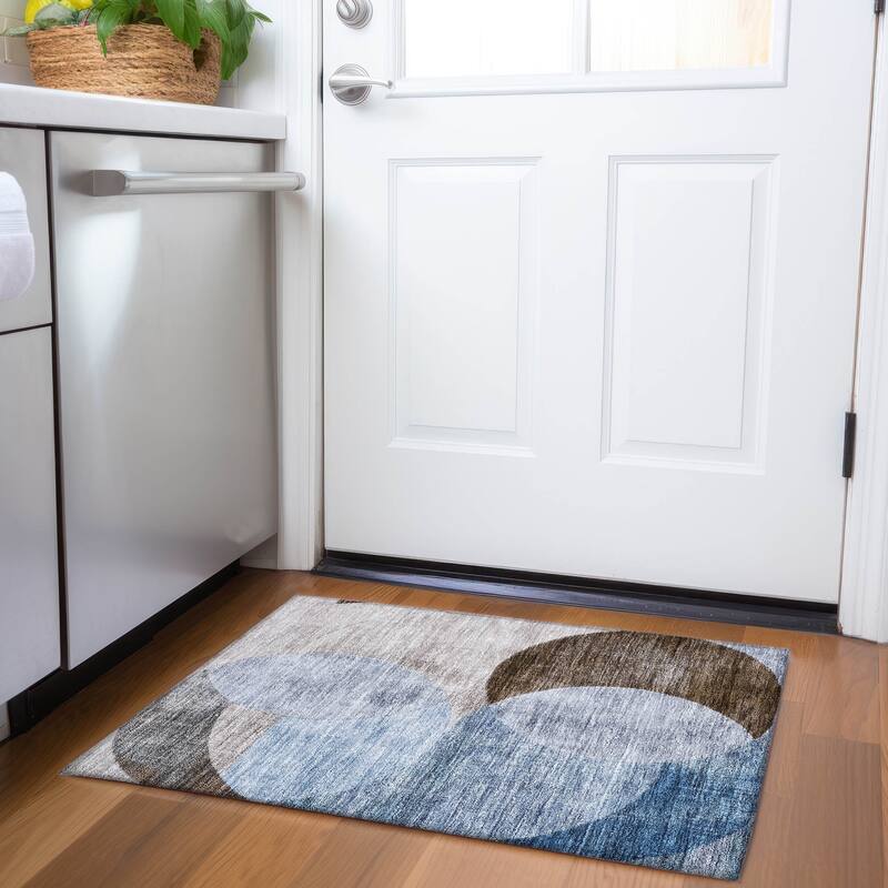 Machine Washable Indoor/ Outdoor Contemporary Deco Chantille Rug - Denim - 1'8" x 2'6"