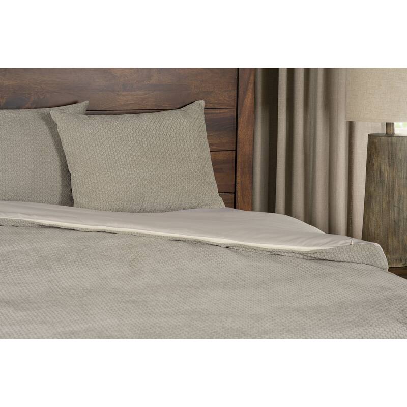 Dragon Matelassé Duvet Cover and Insert Set
