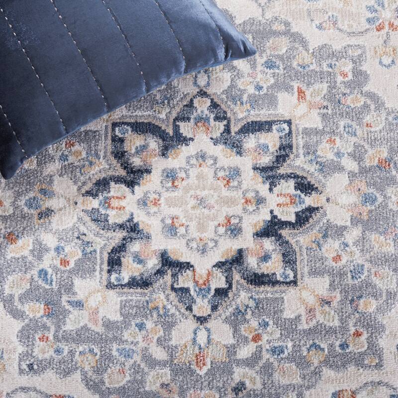 SAFAVIEH Blair Machine Washable Lubnah Slip Resistant Rug