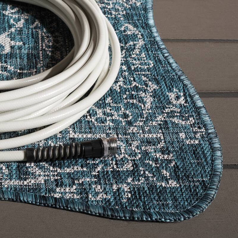 SAFAVIEH Courtyard Hasina Indoor /Outdoor Waterproof Patio Backyard Rug