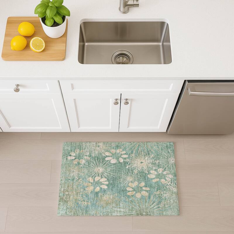 Machine Washable Indoor/ Outdoor Floral Geo Chantille Rug