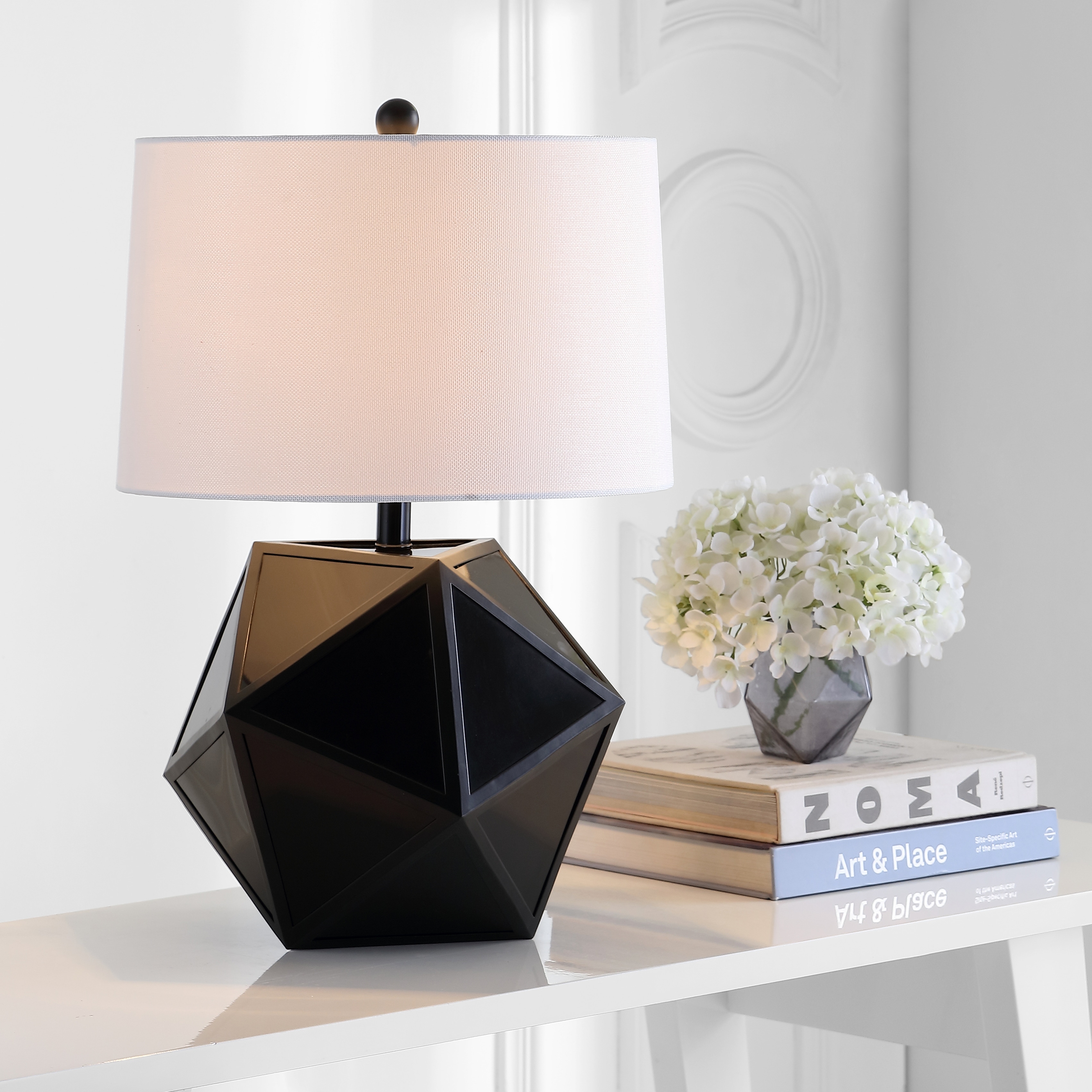Geometric black lamp on sale