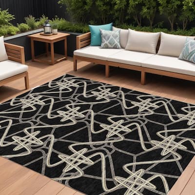 HomeRoots Geometric Contemporary Rectangle Outdoor Rug