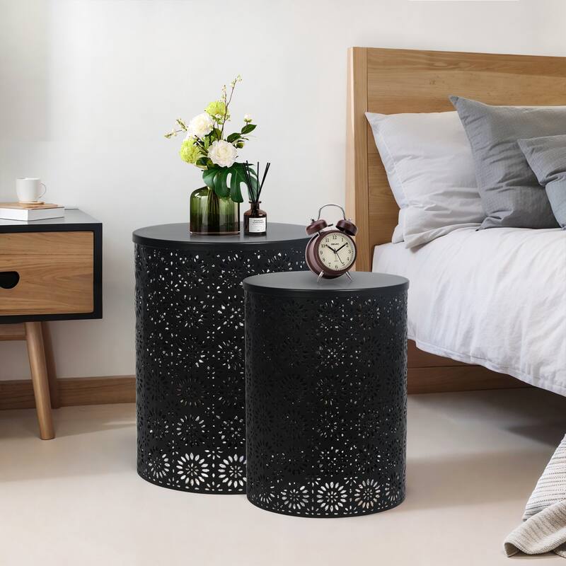 Adeco Set of 2 Round Metal Nesting Side End Tables Set - set of 2