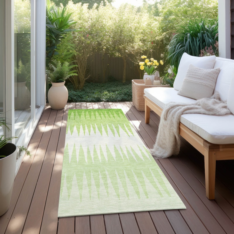 Machine Washable Indoor/ Outdoor Chantille Contemporary Ombre Rug - Lime - 2'3" x 7'6"