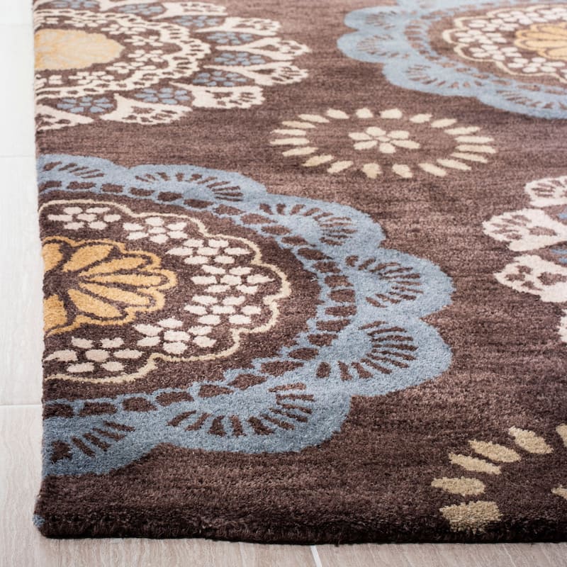 SAFAVIEH Handmade Wyndham Tangela Modern Wool Rug