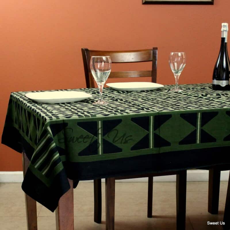 Cotton Tablecloth Rectangle for Christmas, Farmhouse, Kitchen, Holiday - 70 x 106 inches - Green