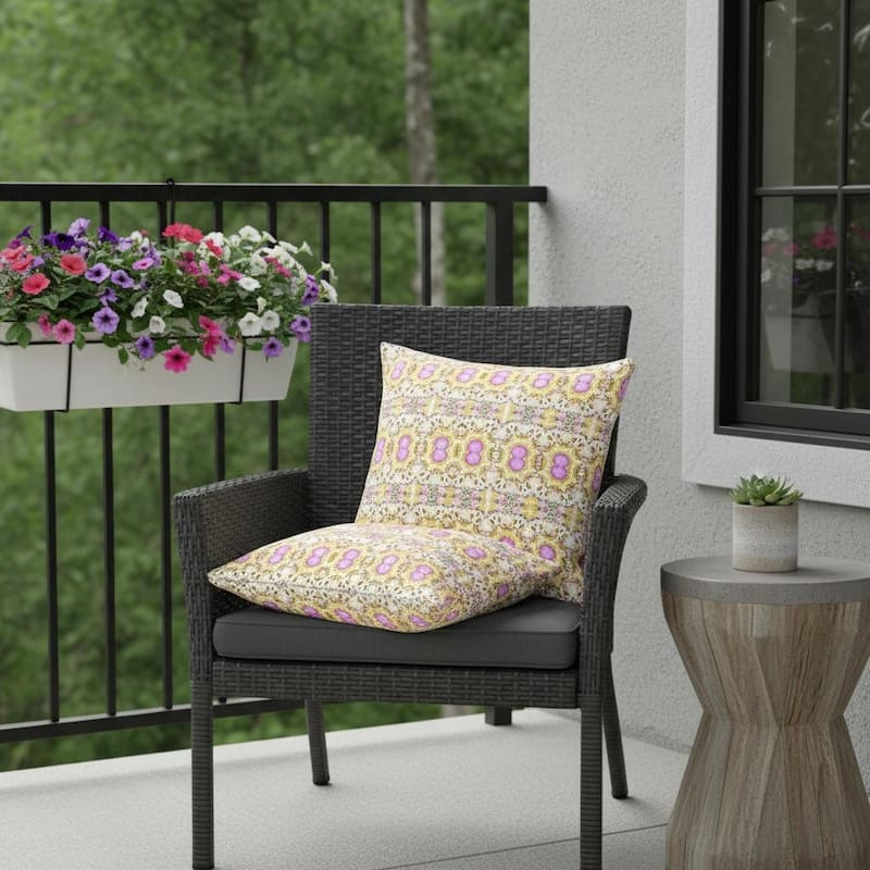 HomeRoots Set of Two 16" X 16" Yellow and White Blown Seam Floral Indoor Outdoor Throw Pillow - 16.00' X '16.00' X '5.00 - Yellow/White - 16.00' X '16.00' X '5.00