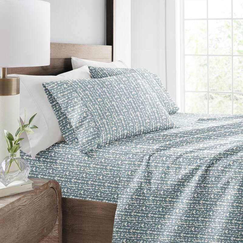 Soft Lines Patterned Ultra-Soft Bed Sheet Set