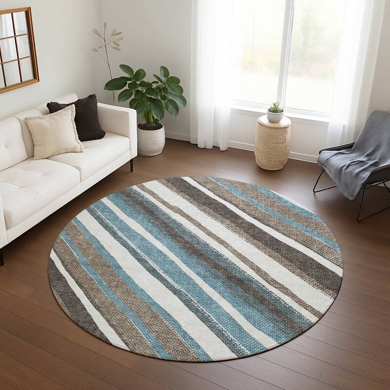 Machine Washable Indoor/ Outdoor Stripe Angles Chantille Rug