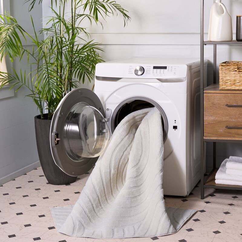 SAFAVIEH Versailles Smiljana Solid & Tonal Rug