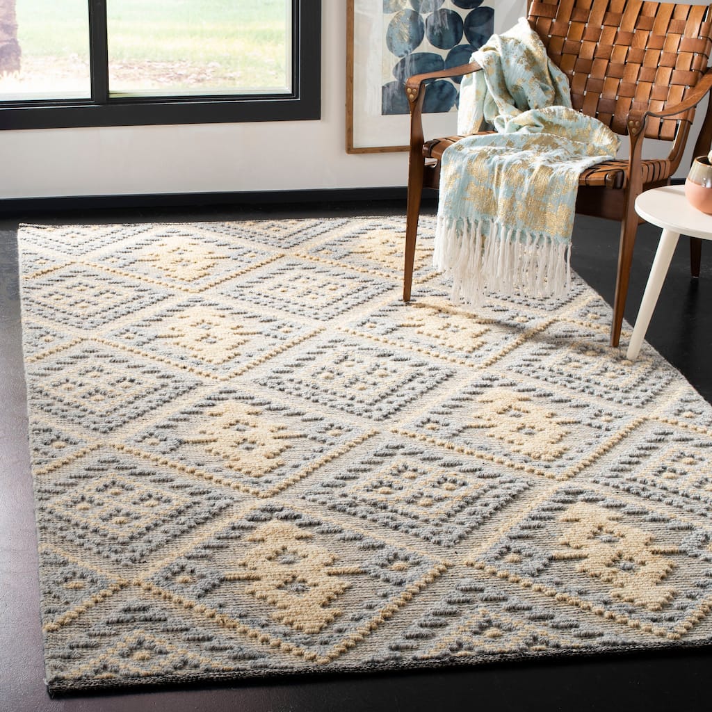 SAFAVIEH Hand-knotted Kenya Piritta Southwestern Tribal Wool Rug