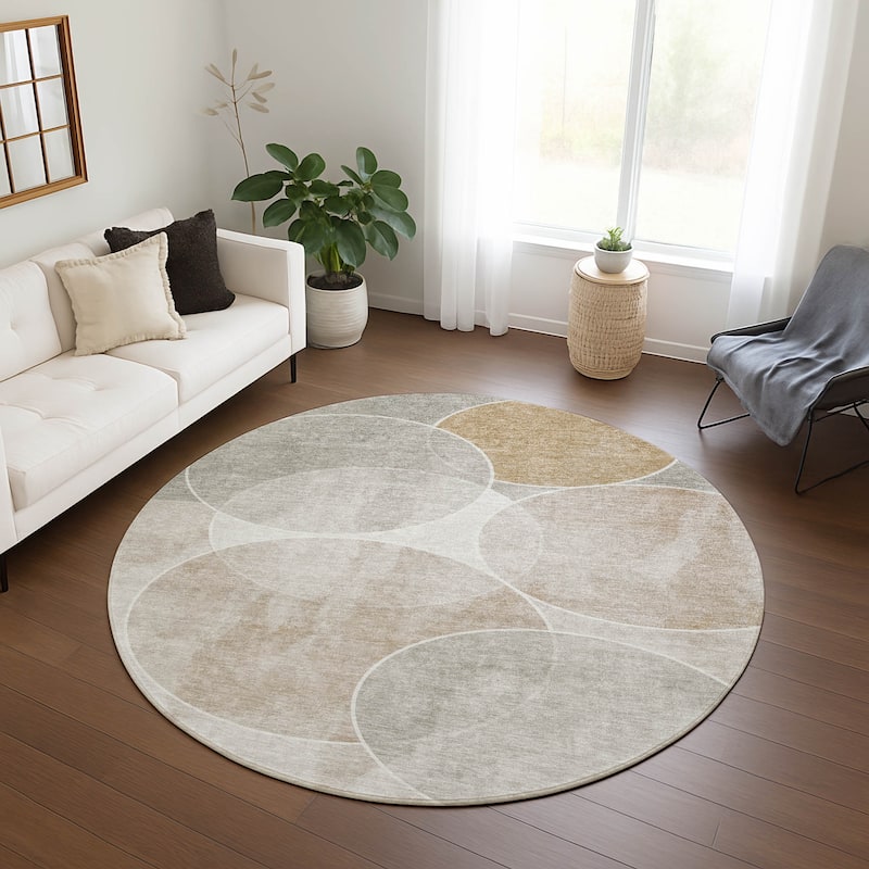 Machine Washable Indoor/ Outdoor Abstract Circles Chantille Rug
