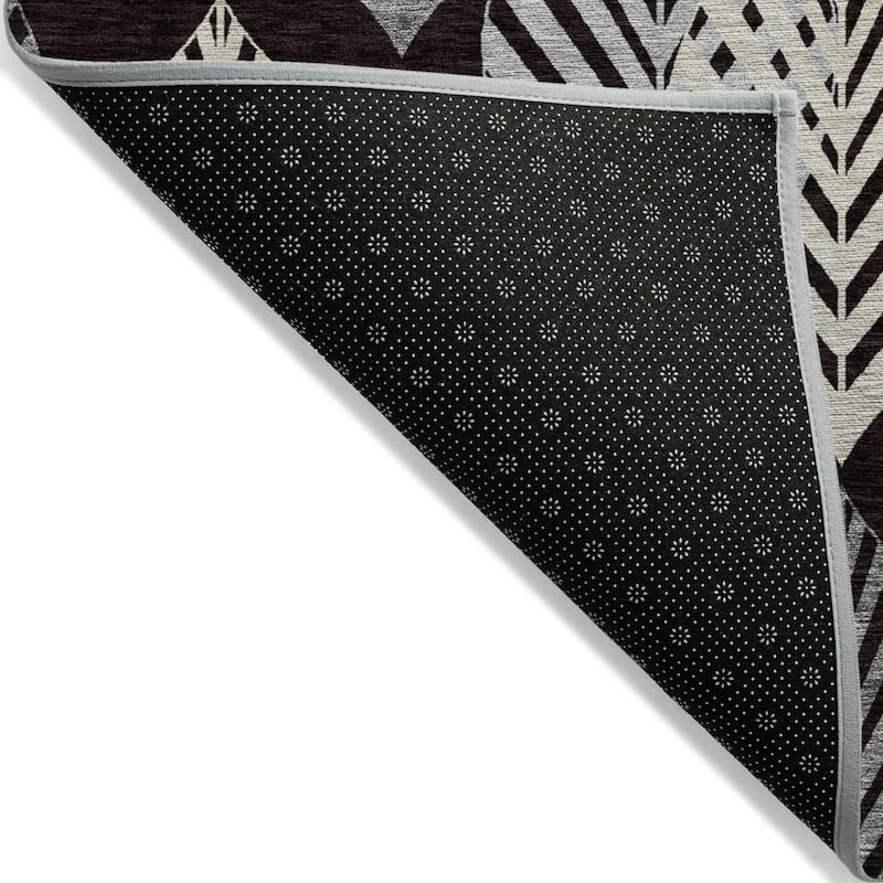HomeRoots Floral Transitional Rectangle Outdoor Rug