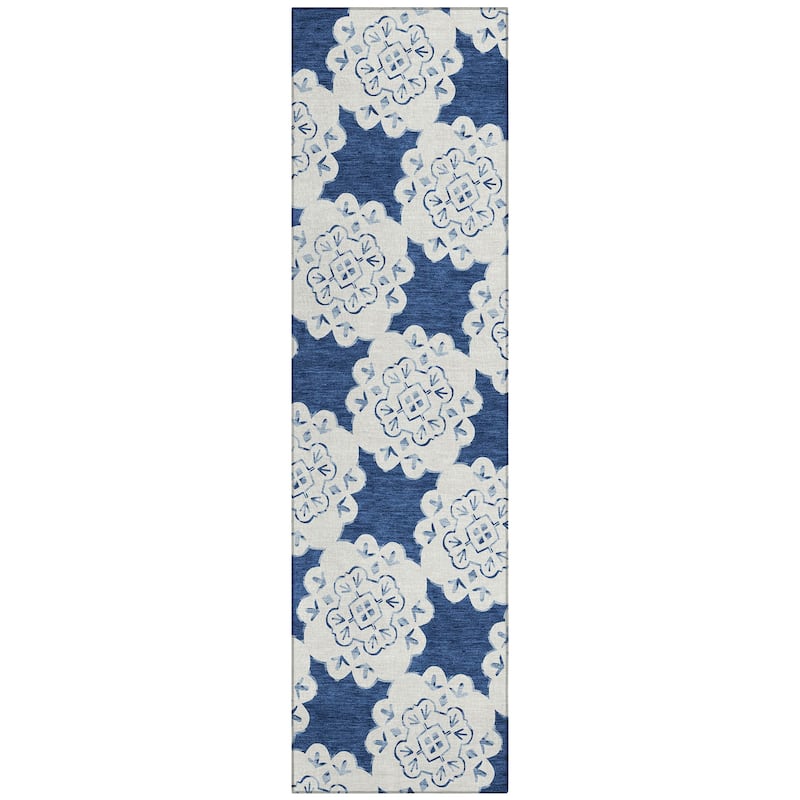 Machine Washable Indoor/ Outdoor Global Motif Chantille Rug