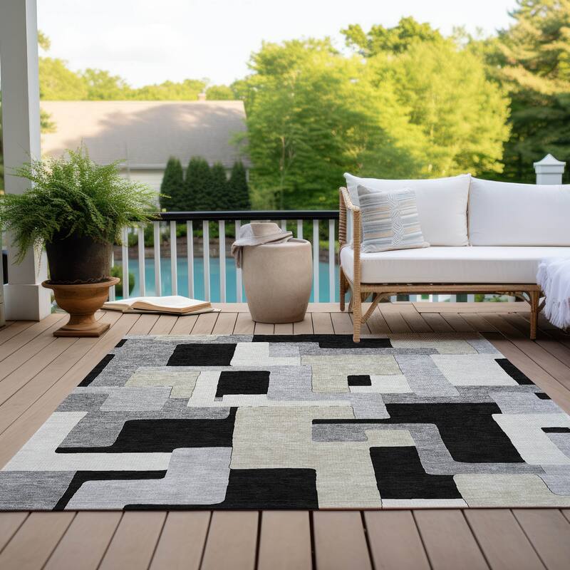 Machine Washable Indoor/ Outdoor Contempoary Blocks Chantille Rug