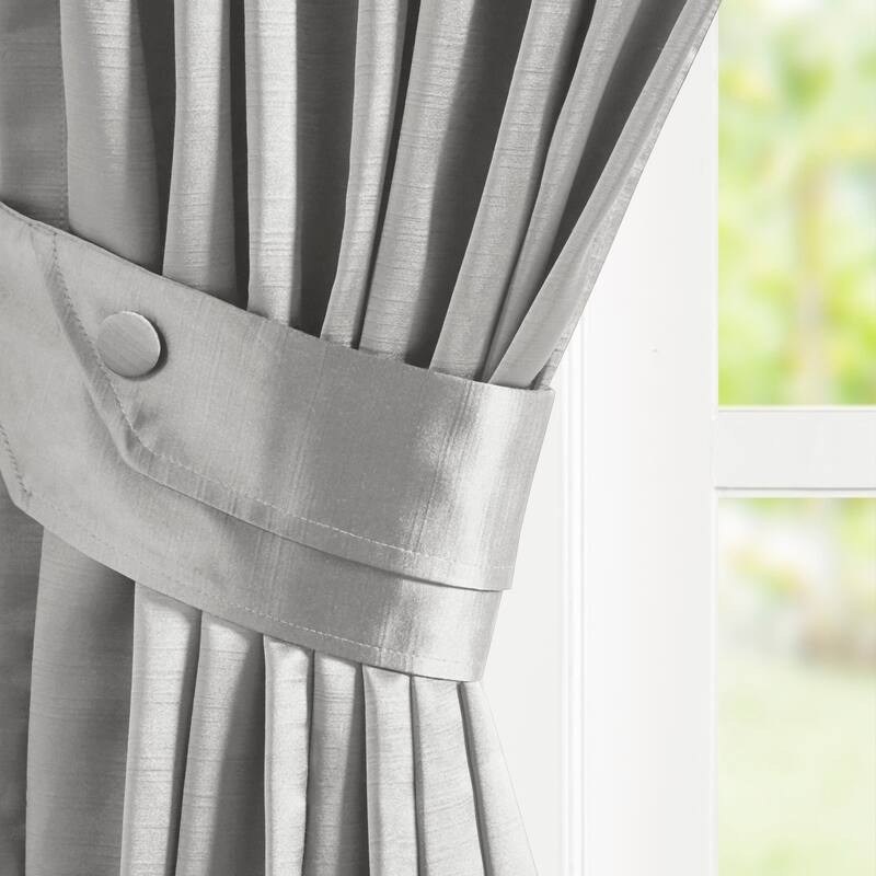 Croscill Avignon Pleat Curtain Panel with Tieback (Single)