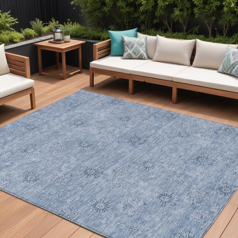 HomeRoots Floral Transitional Rectangle Outdoor Rug