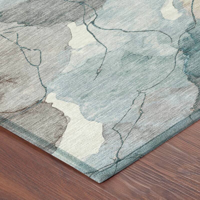 Machine Washable Indoor/ Outdoor Floral Mara Chantille Rug