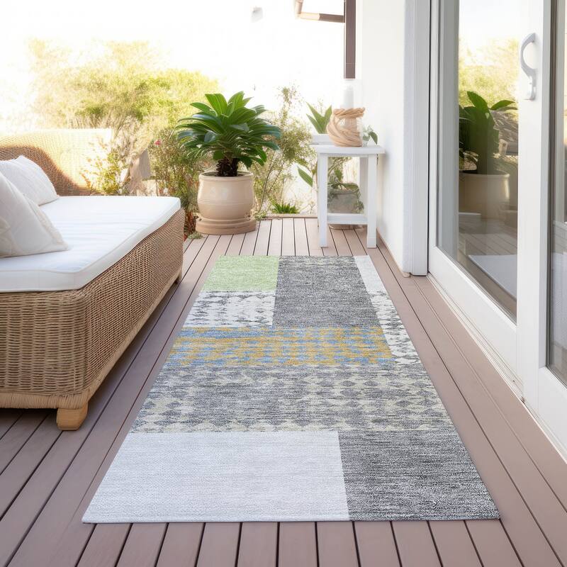 Machine Washable Indoor/ Outdoor Modern Blocks Chantille Rug - Gray - 2'3" x 7'6"