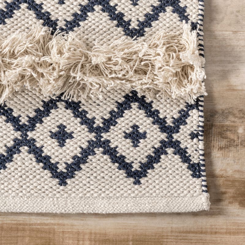 Nuloom Boho Ivory Handmade Casual Lavish Diamond Overstriped Area Rug