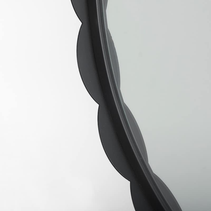 Adelaide Metal Scalloped Edge Round Mirror