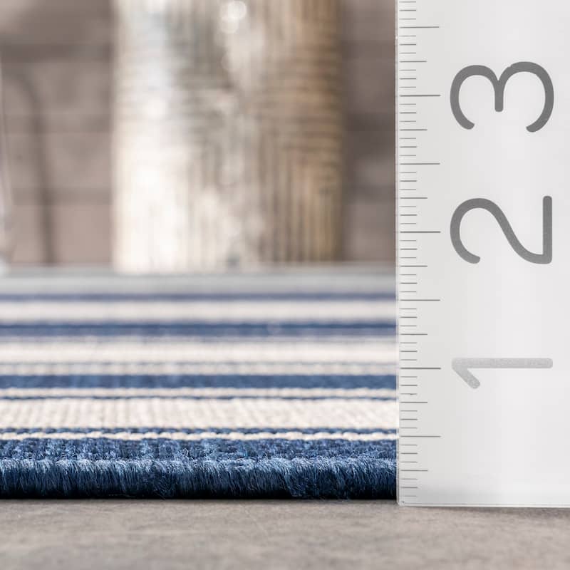 Nuloom Romy Striped Indoor/Outdoor Area Rug