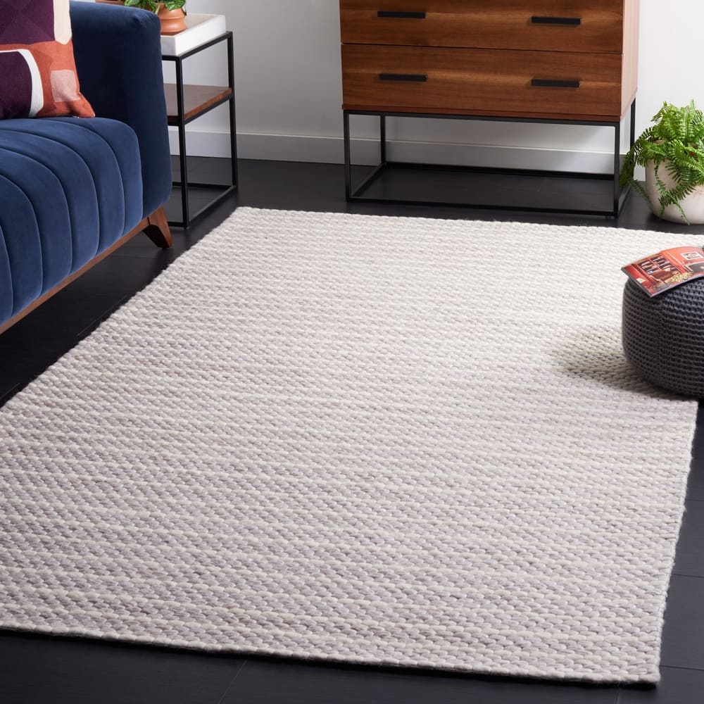 SAFAVIEH Handmade Marbella Sabire Modern Wool Rug