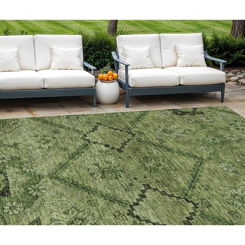 HomeRoots Floral Transitional Rectangle Outdoor Rug - 9' X 12'