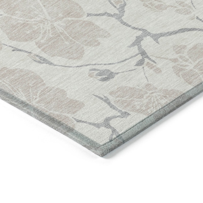 Machine Washable Indoor/ Outdoor Calm Floral Chantille Rug