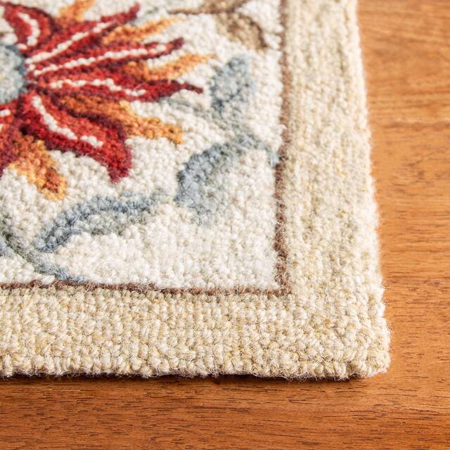 SAFAVIEH Handmade Chelsea Ashlyn French Country Floral Wool Rug