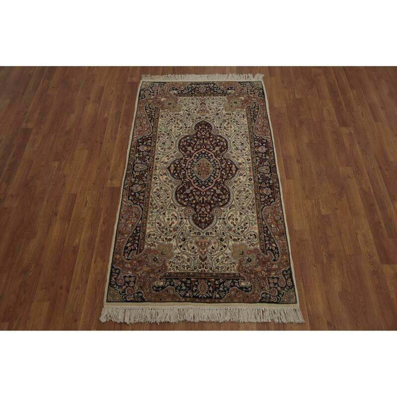 Hand Knotted Oriental 100% Wool Carpet Traditional Floral Beige & Ivories Qum Area Rug - 5' 9'' X 3' 2''