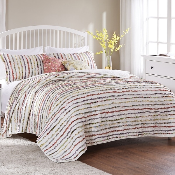 Greenland Home Fashions Bella Ruffle Quilt Set with Decorative Pillows. Opens flyout.
