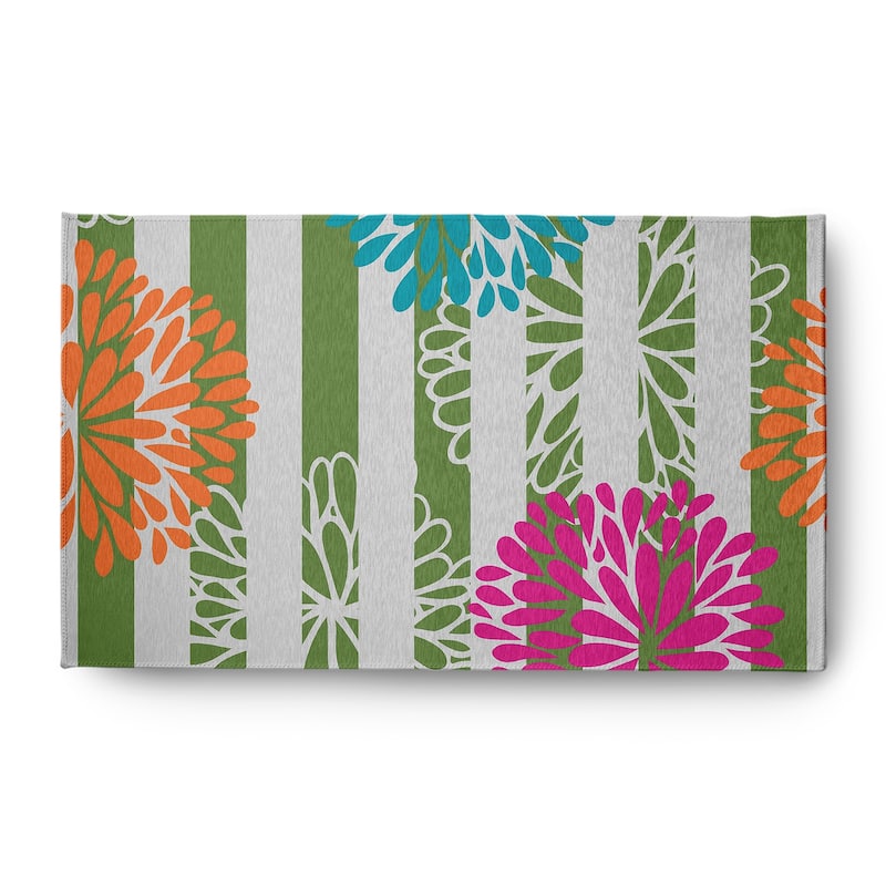 Flower Bursts Spring Chenille Indoor/Outdoor Rug - 3' x 5' - Green