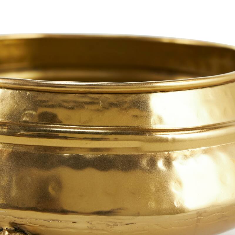 Gold Metal Hammered Pot Indoor Outdoor Planter with Scrolled Feet and Ring Handles (Set of 2)
